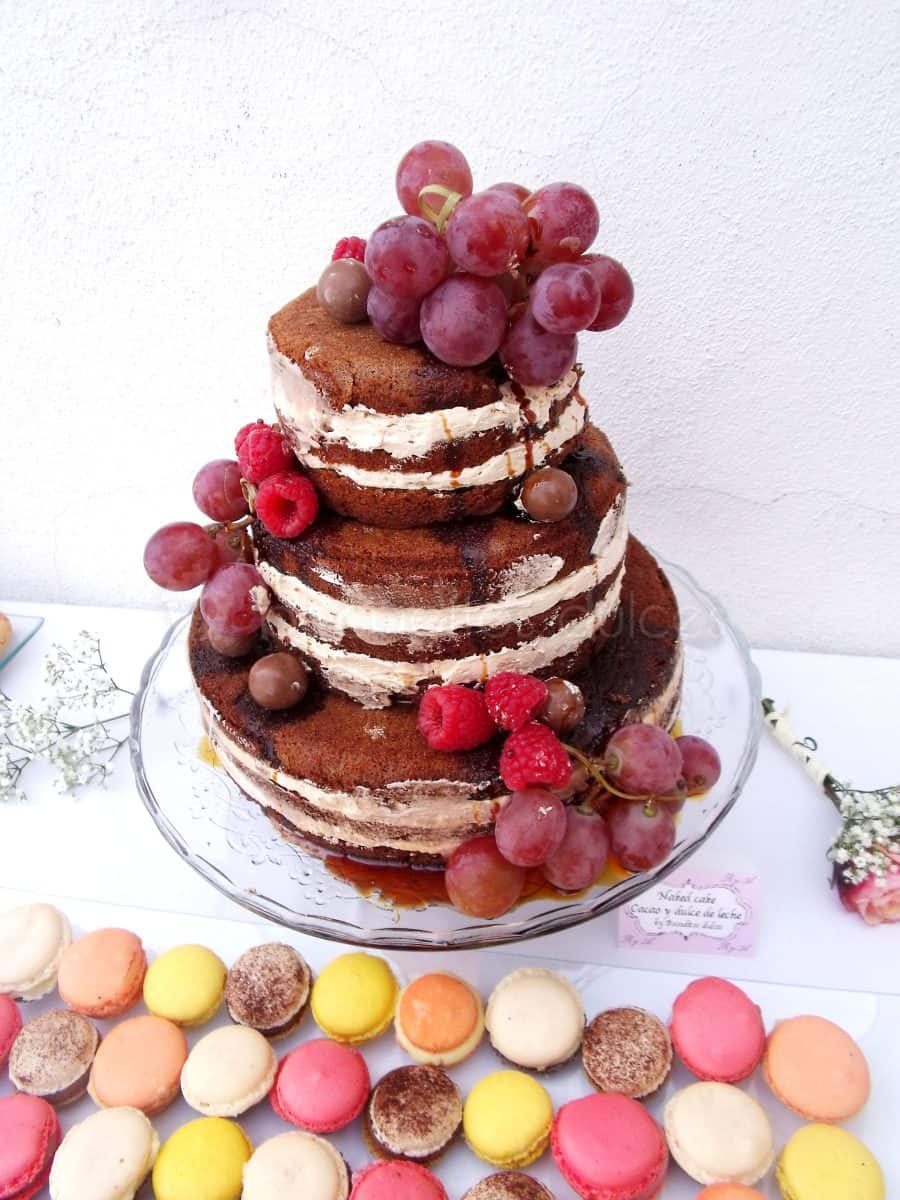 Tarta Desnuda O Naked Cake Con Frutos Rojos Bocaditos Dulces 3947