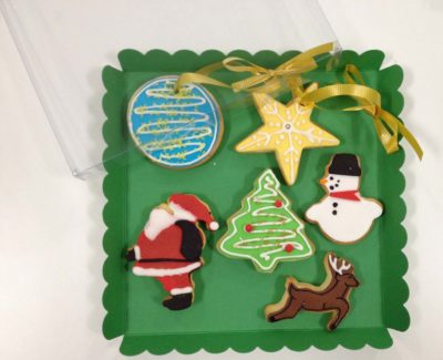 galletas navideñas variadas de coradas con glasa y fondant