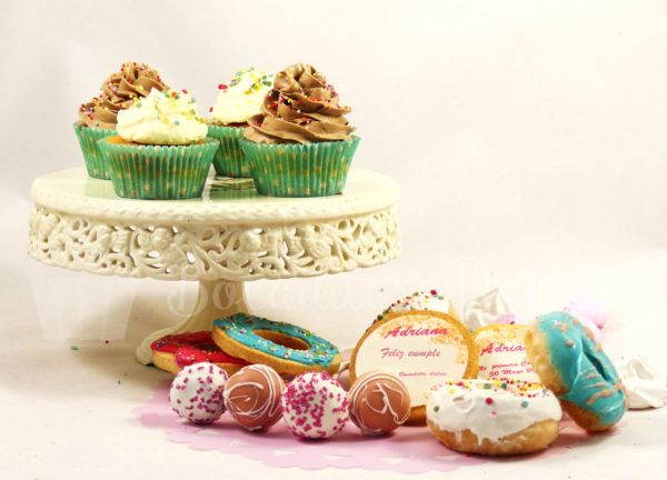 pack de dulces personalizados para celebrar el cumple en casa