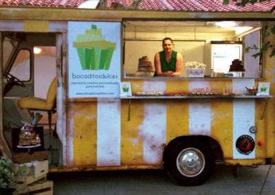 food truck con nuestros dulces para el desfile anual de Telva